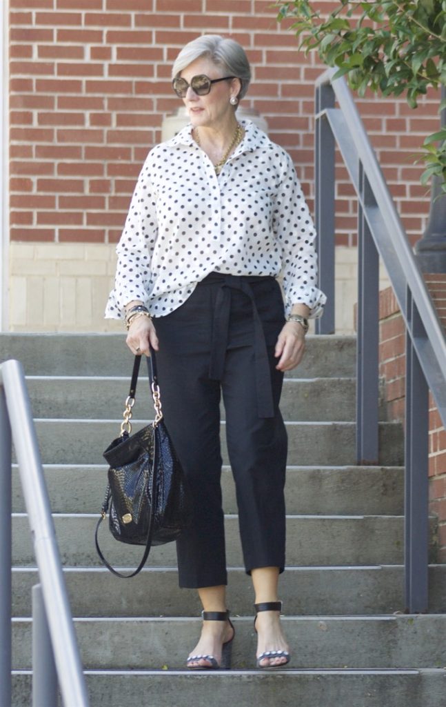 polka dots and linen pants