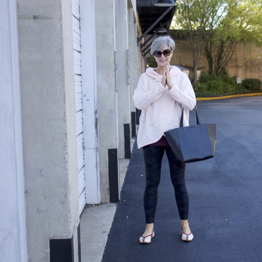 what to wear to yoga