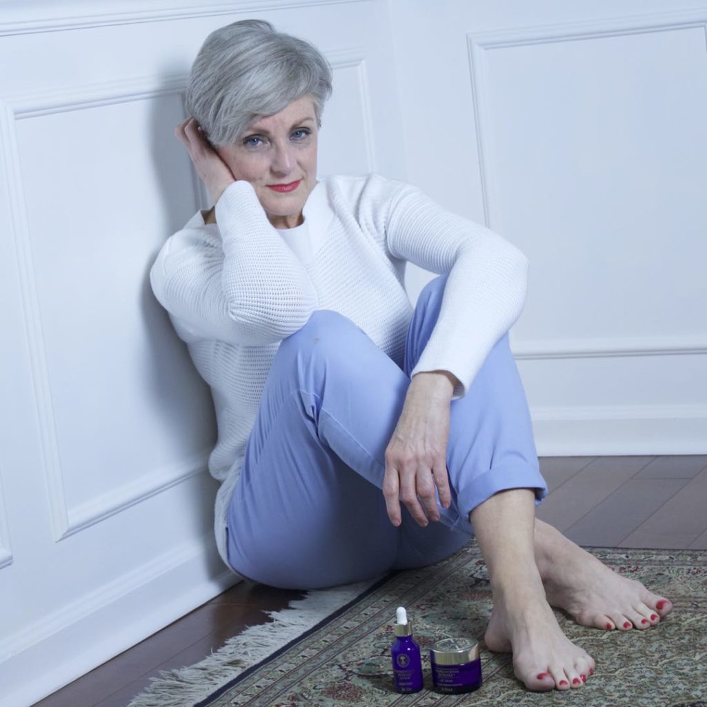 neal's yard remedies frankincense lift serum and cream