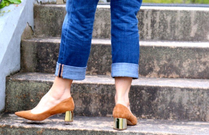 gap gingham shirt, j.crew boyfriend jeans, j.crew utility jacket, ann taylor suede pumps, leather tote, tory burch bracelets