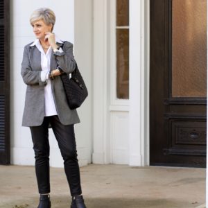 how to wear leggings