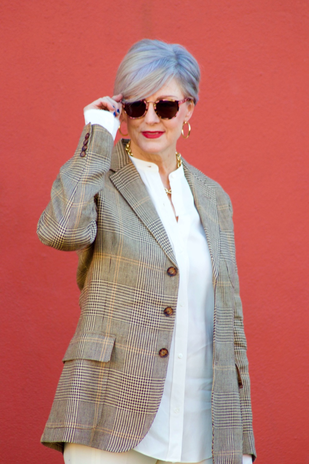beth from Style at a Certain Age wears a Ralph Lauren blazer, Helmut Lang winter white blouse, J. crew Maddie pant, Ann Taylor suede pumps, and Gucci handbag