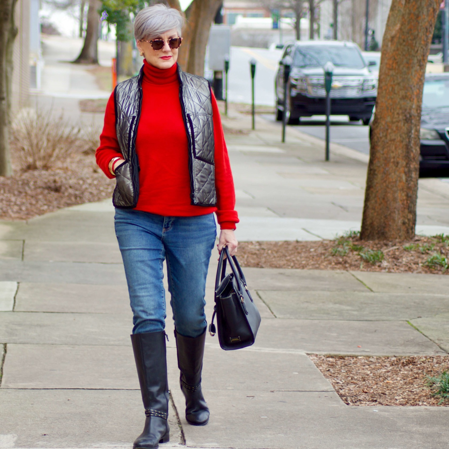 beth from Style at a Certain Age wears five classic winter essentials