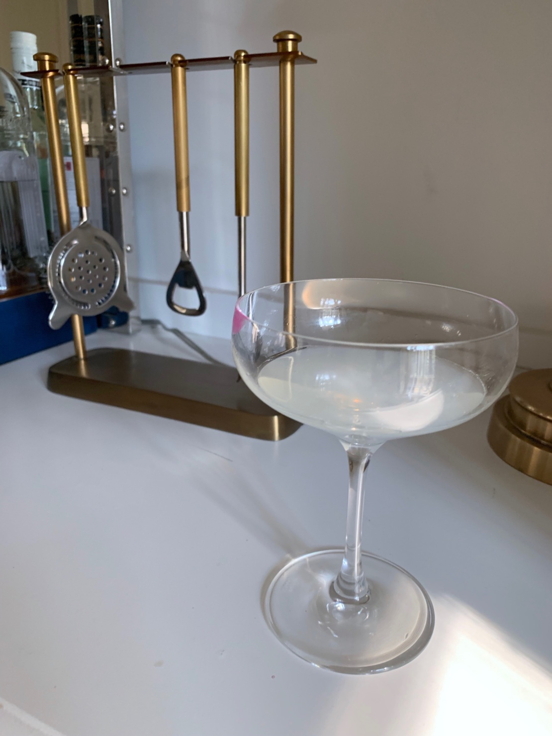 bees knees cocktail