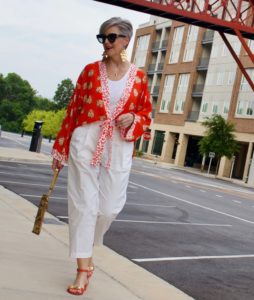 how to wear a kimono the perfect summer accessory