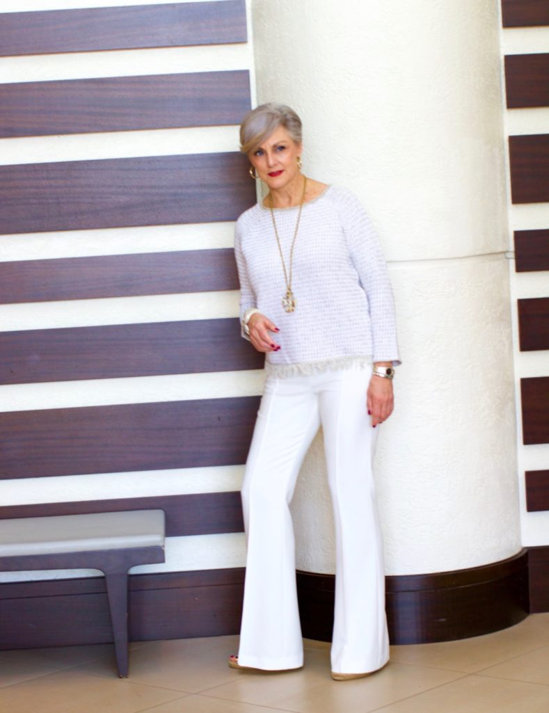 3 ways to wear 1 white suit