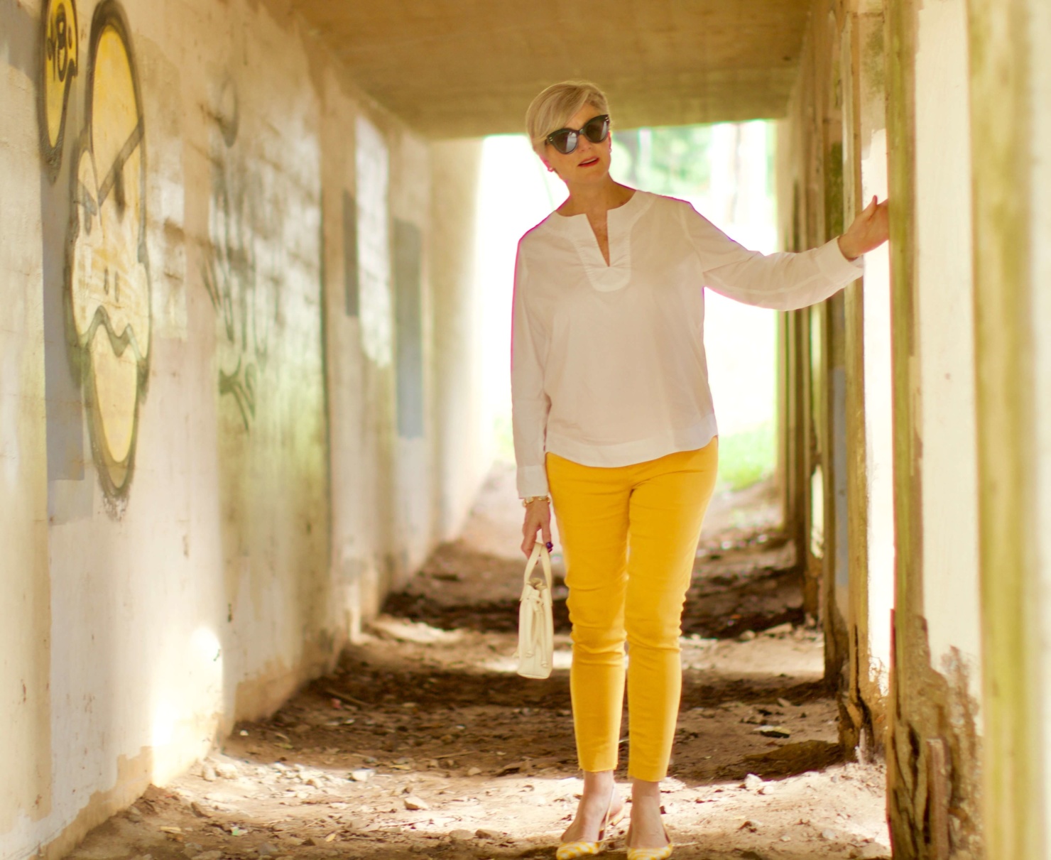 yellow denim, white cotton popover, gingham slingbacks