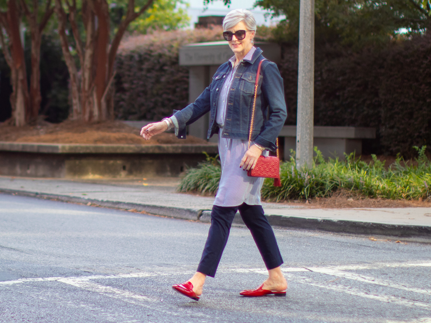 how to wear a shirtdress in the fall