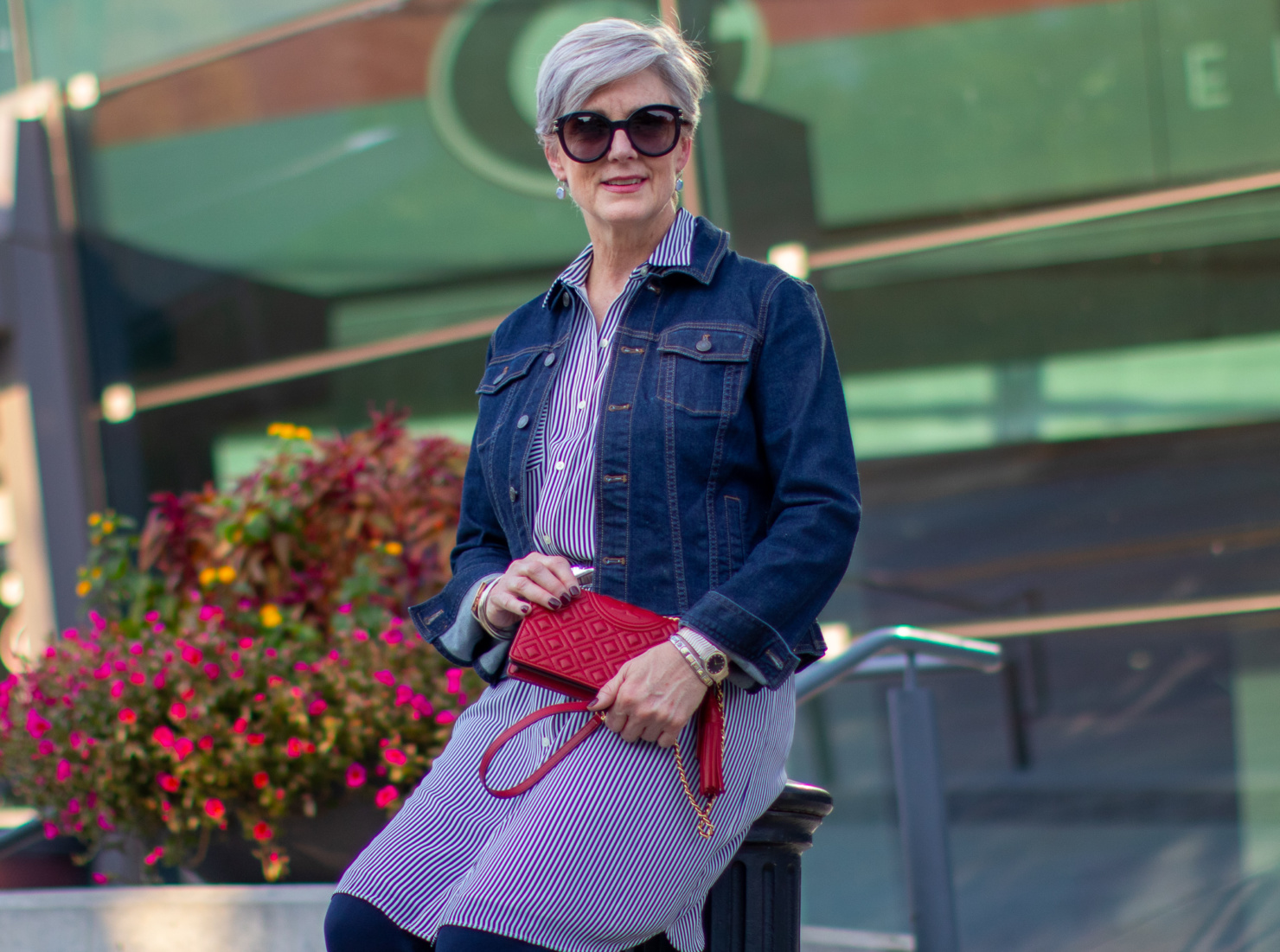 how to wear a shirtdress in the fall
