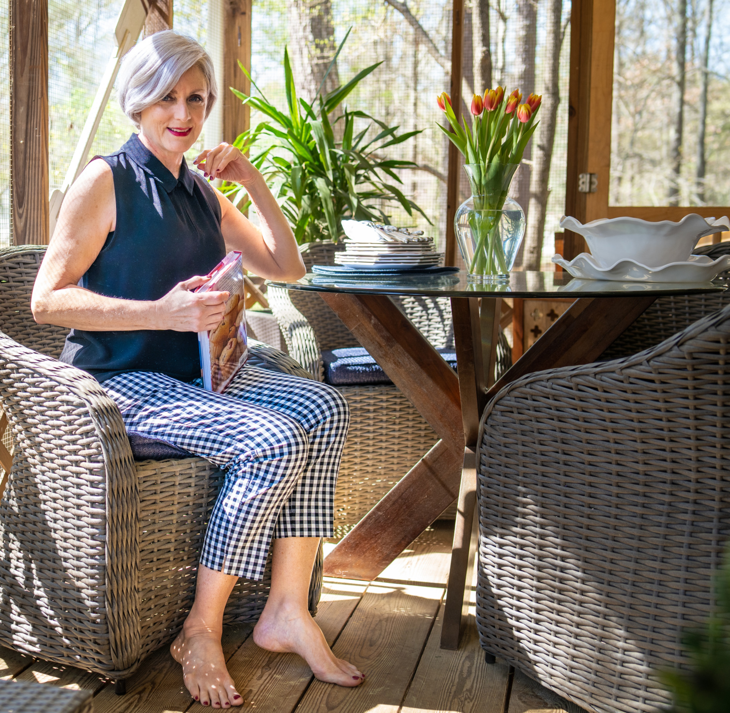 how to host a virtual dinner party