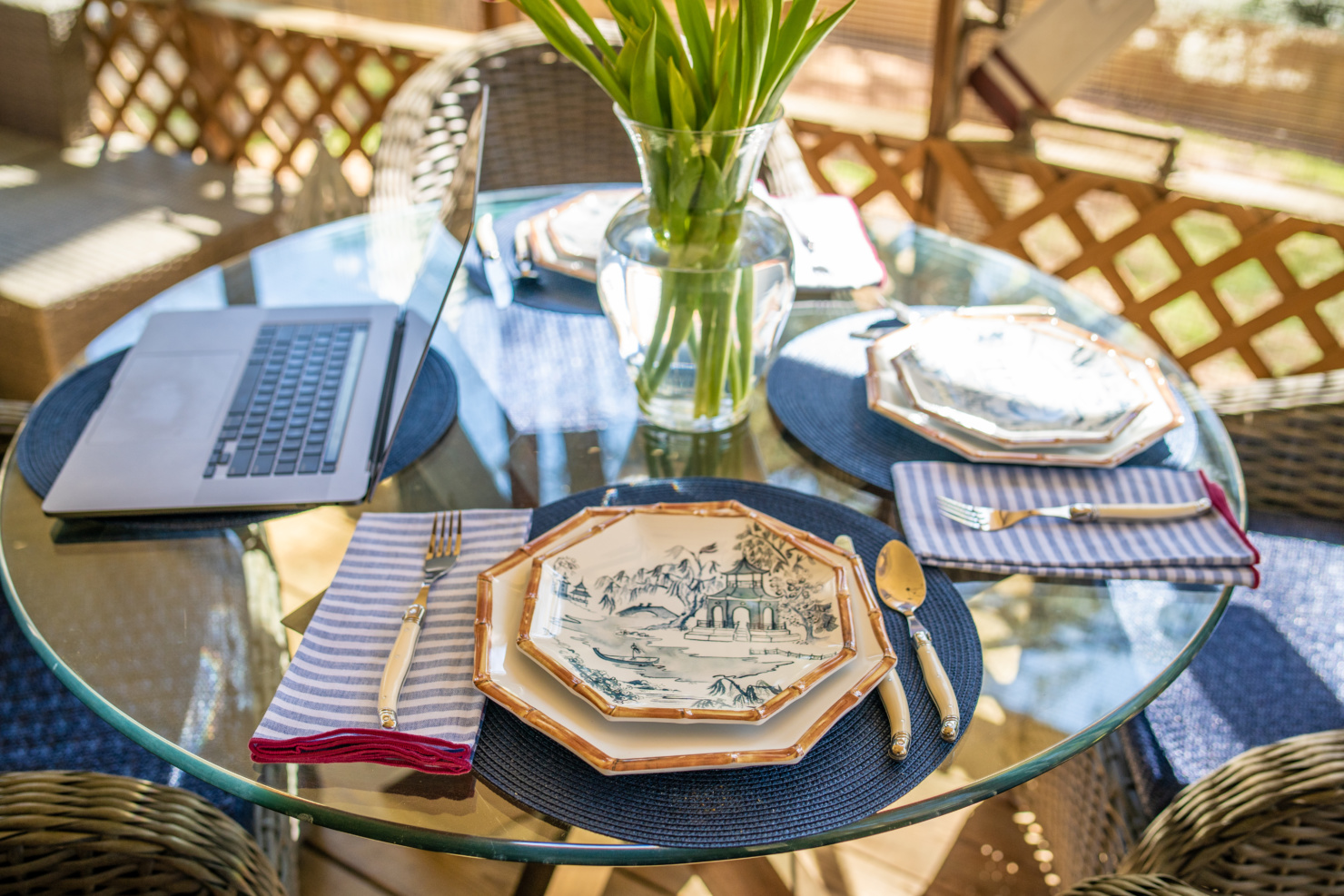 how to host a virtual dinner party