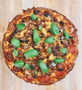 how to make a skillet pizza | kelly’s kitchen
