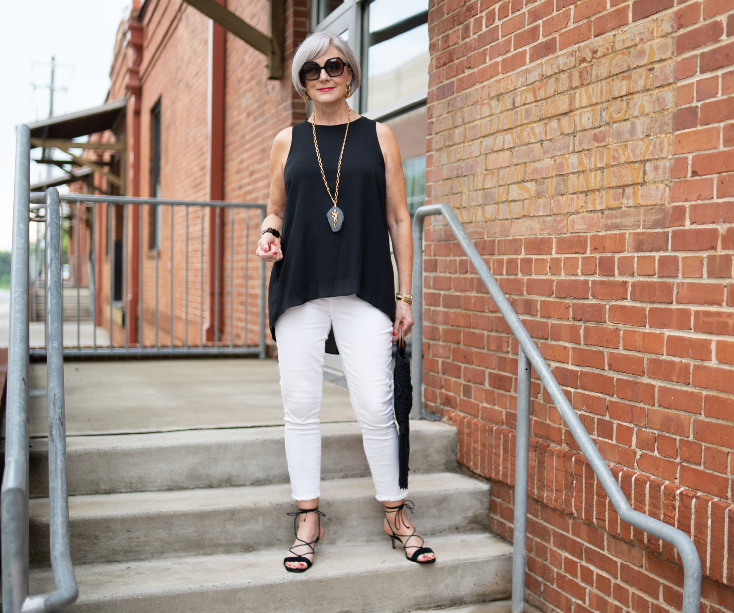 skinny white jeans