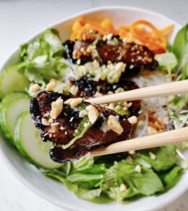 how to make Vietnamese grilled pork noodle bowls