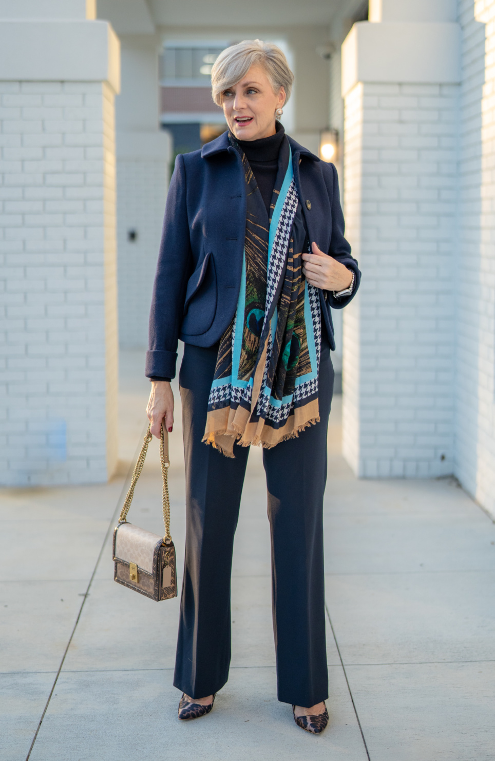 monochromatic outfit idea