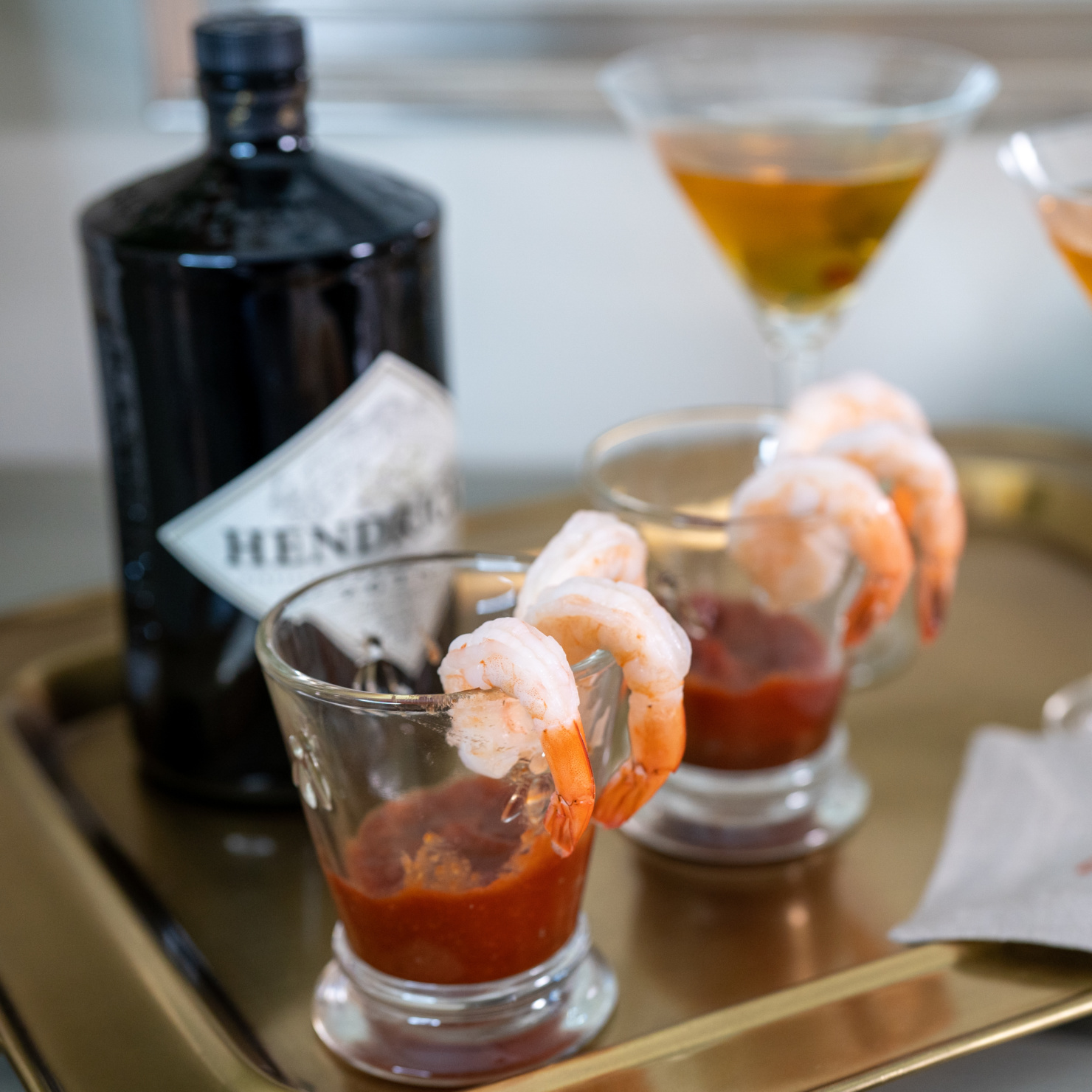 dirty gin martini