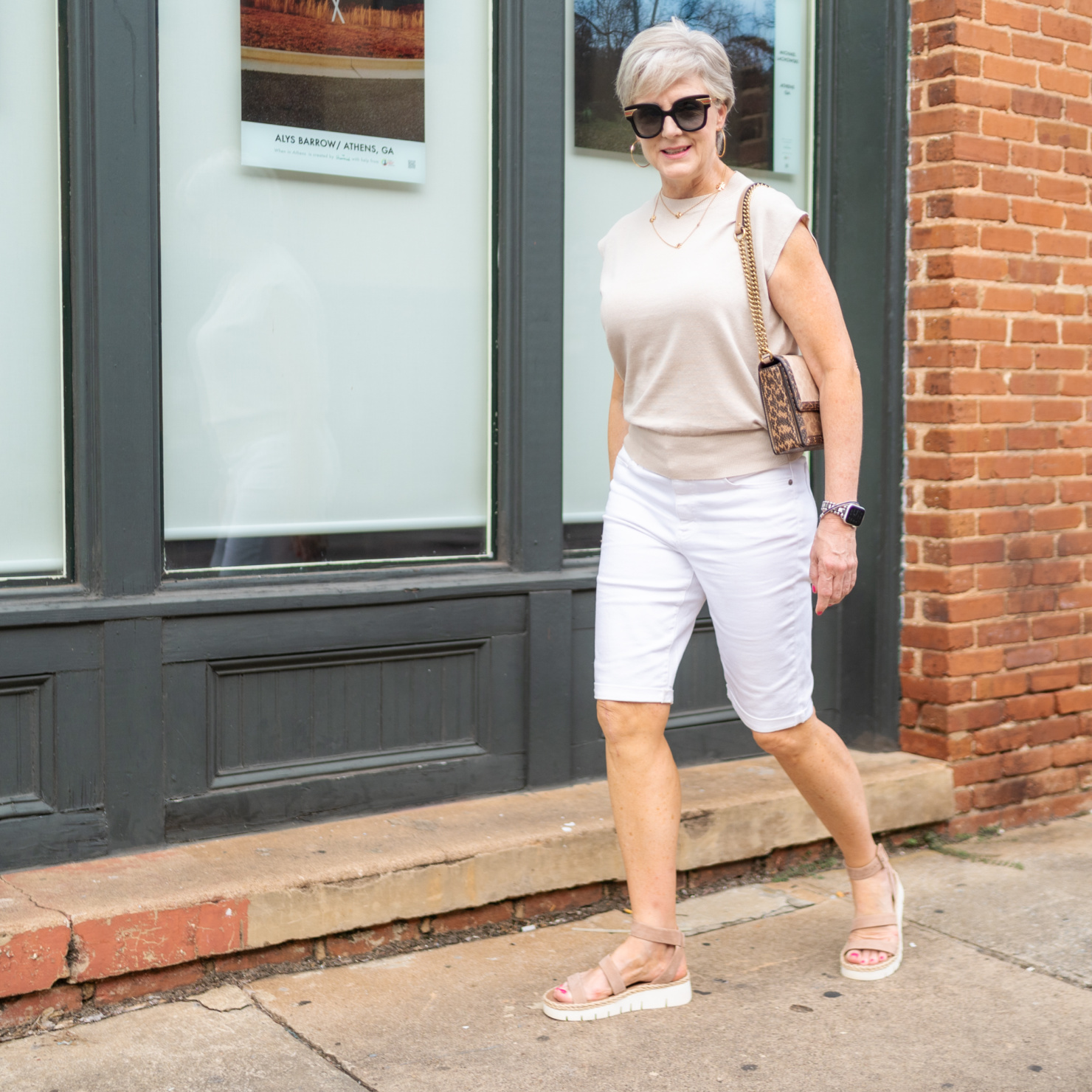 cool down in summer neutrals - Style At A Certain Age