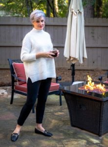 How to Wear Leggings After 50