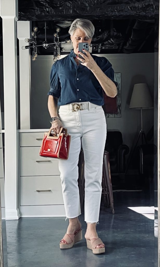 Daily Look 3.2.22