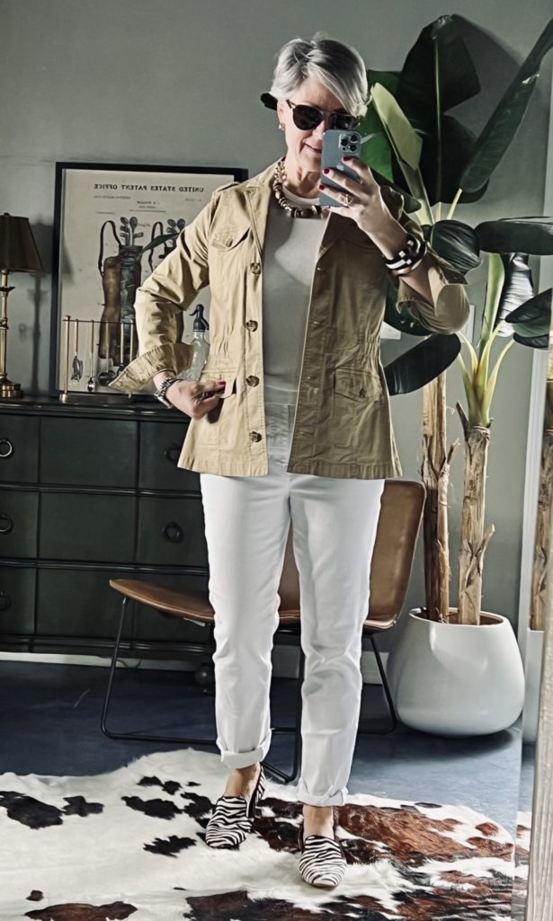Daily Look 4.2.22