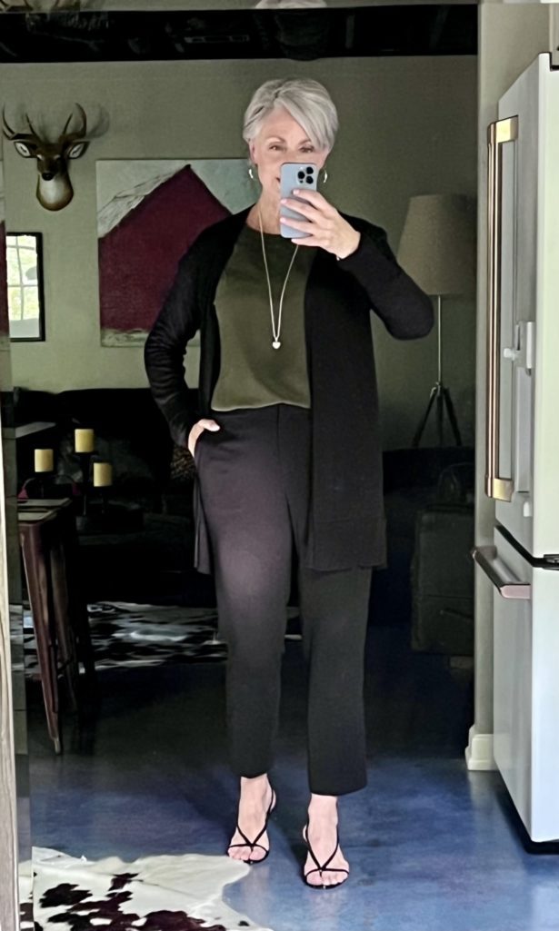 Daily Look 4.23.22