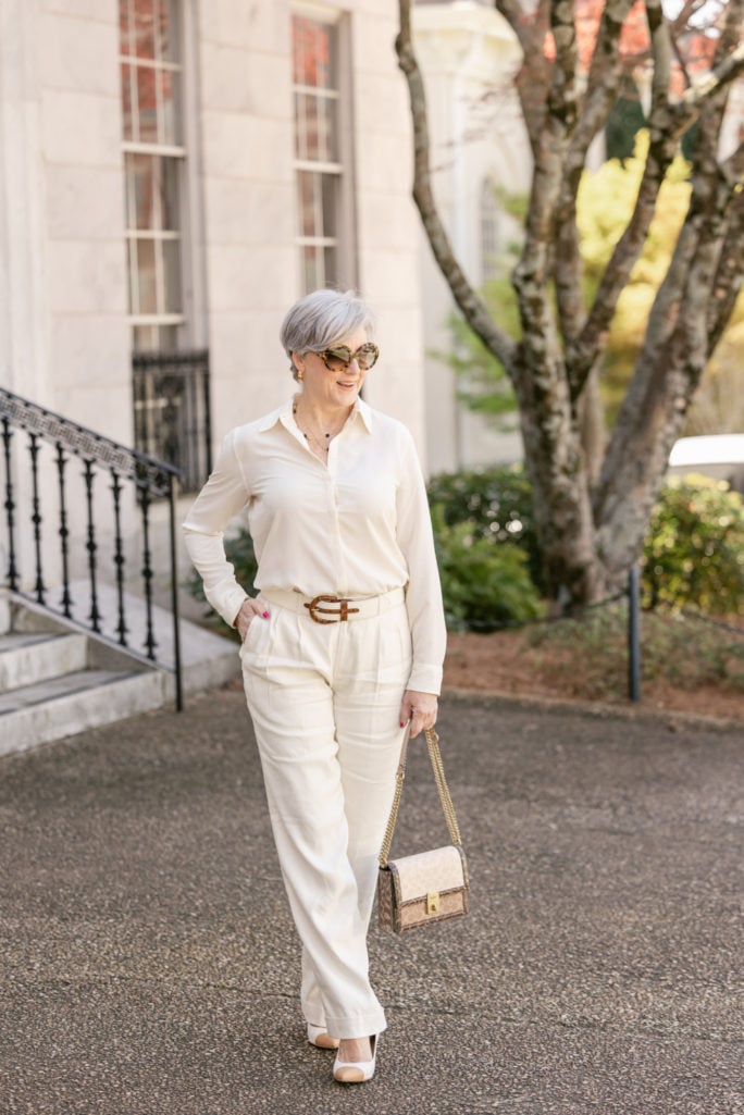 These Ralph Lauren linen pants are clean, classy, and classic
