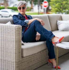 5 Ways To Subtly Add Color To Your Outfit