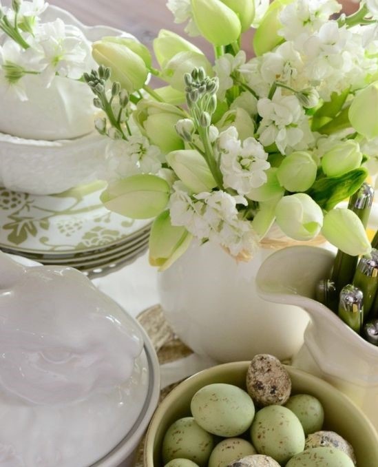 Tulips Green-White Table Setting (2)
