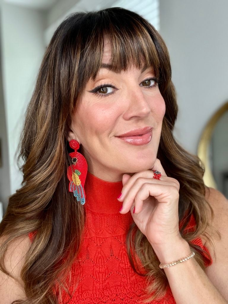 How to Make Thinning Lips Appear Fuller Using Makeup