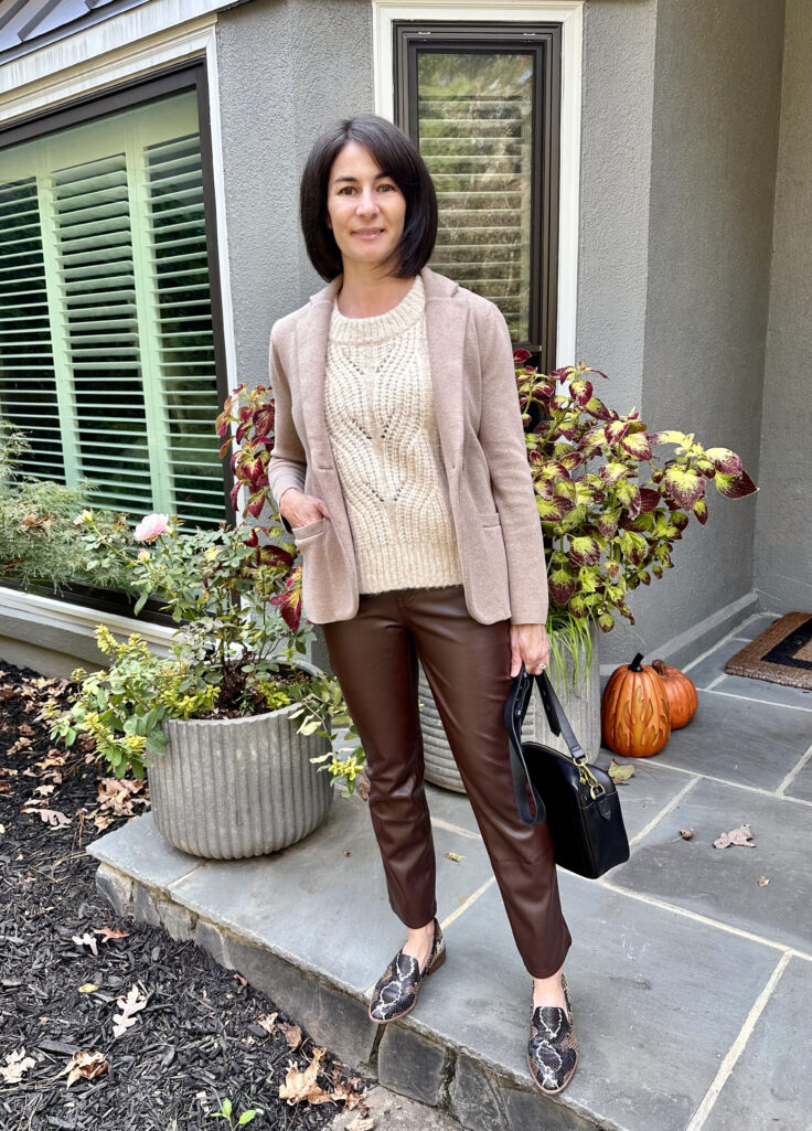 Daily Look 10.26.22