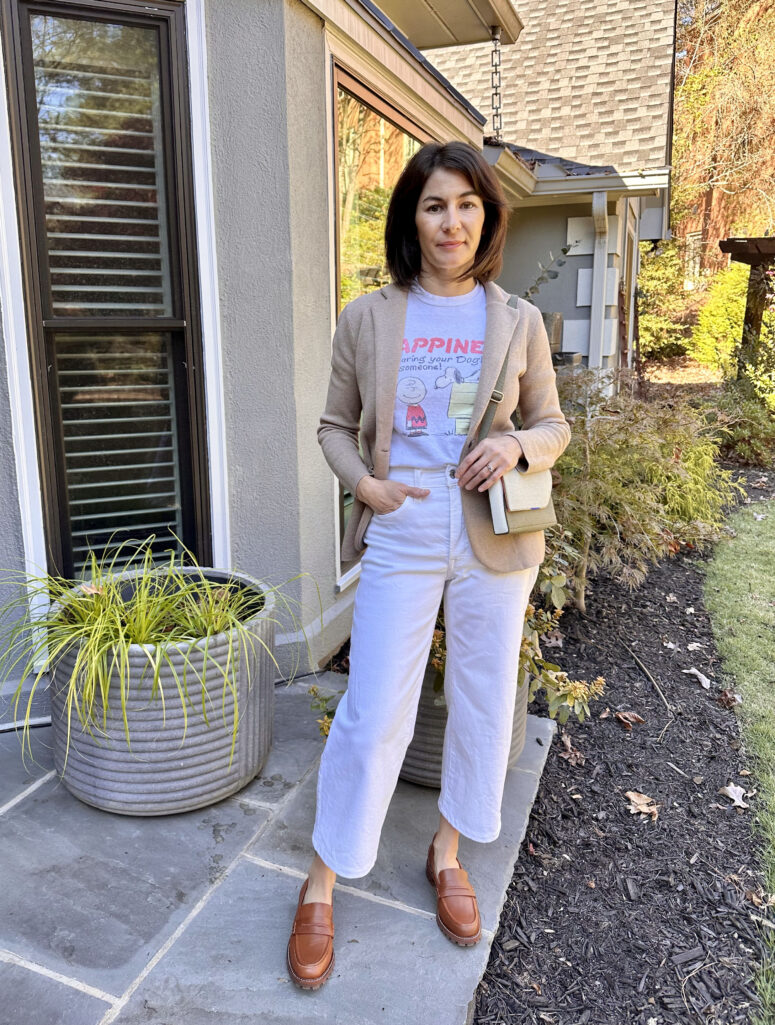 Daily Look 11.22.22
