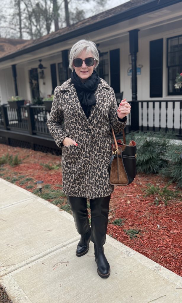 Daily Look 12.21.22