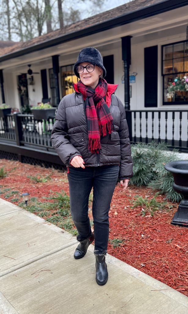 Daily Look 12.22.22