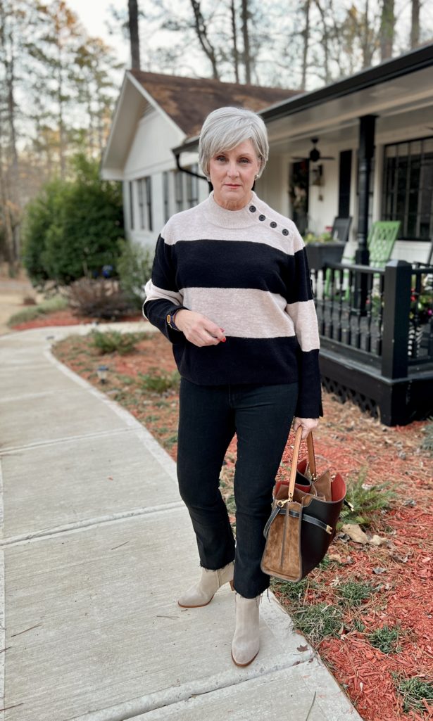 Daily Look 12.28.22