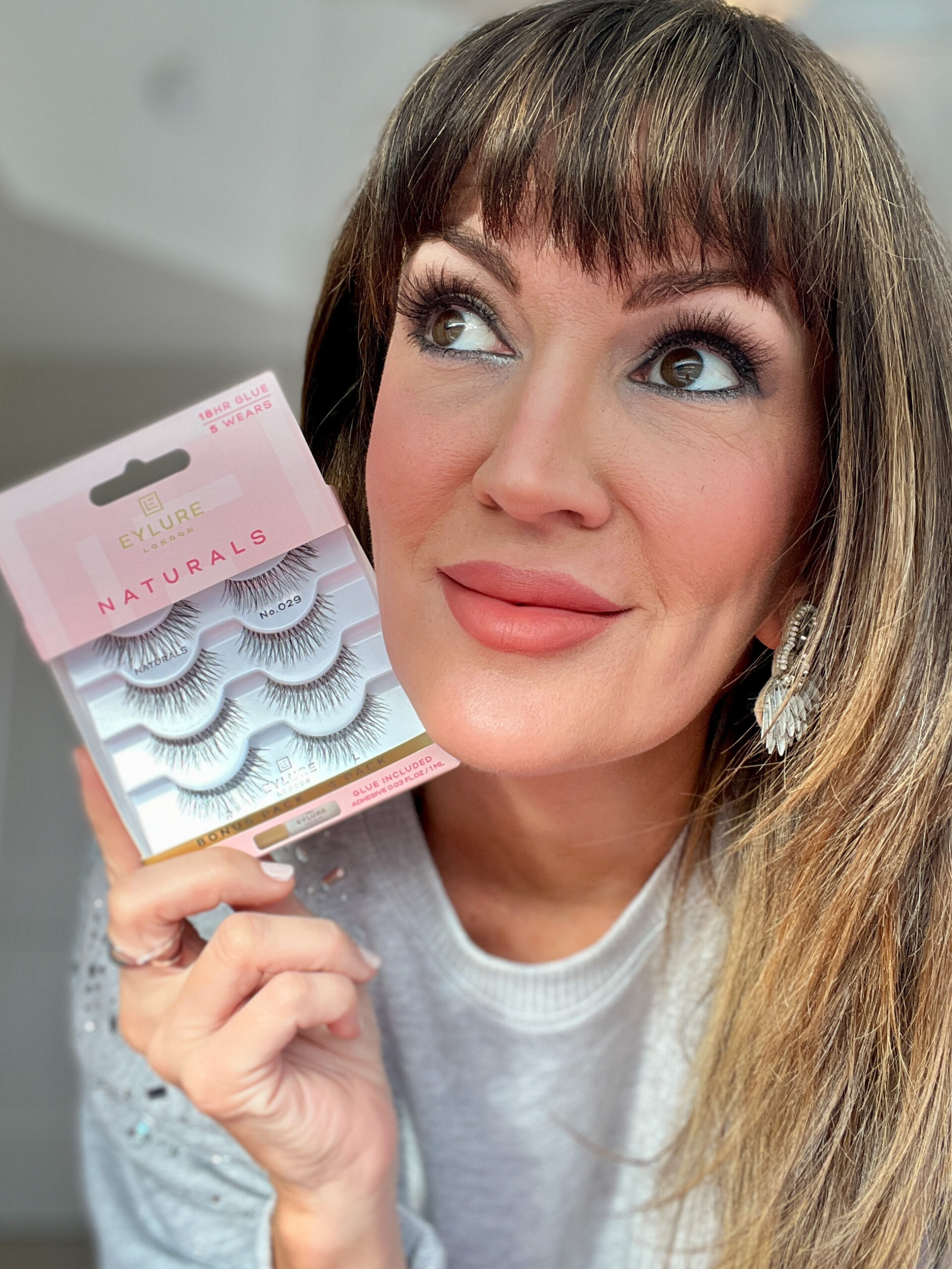 fake lashes 1