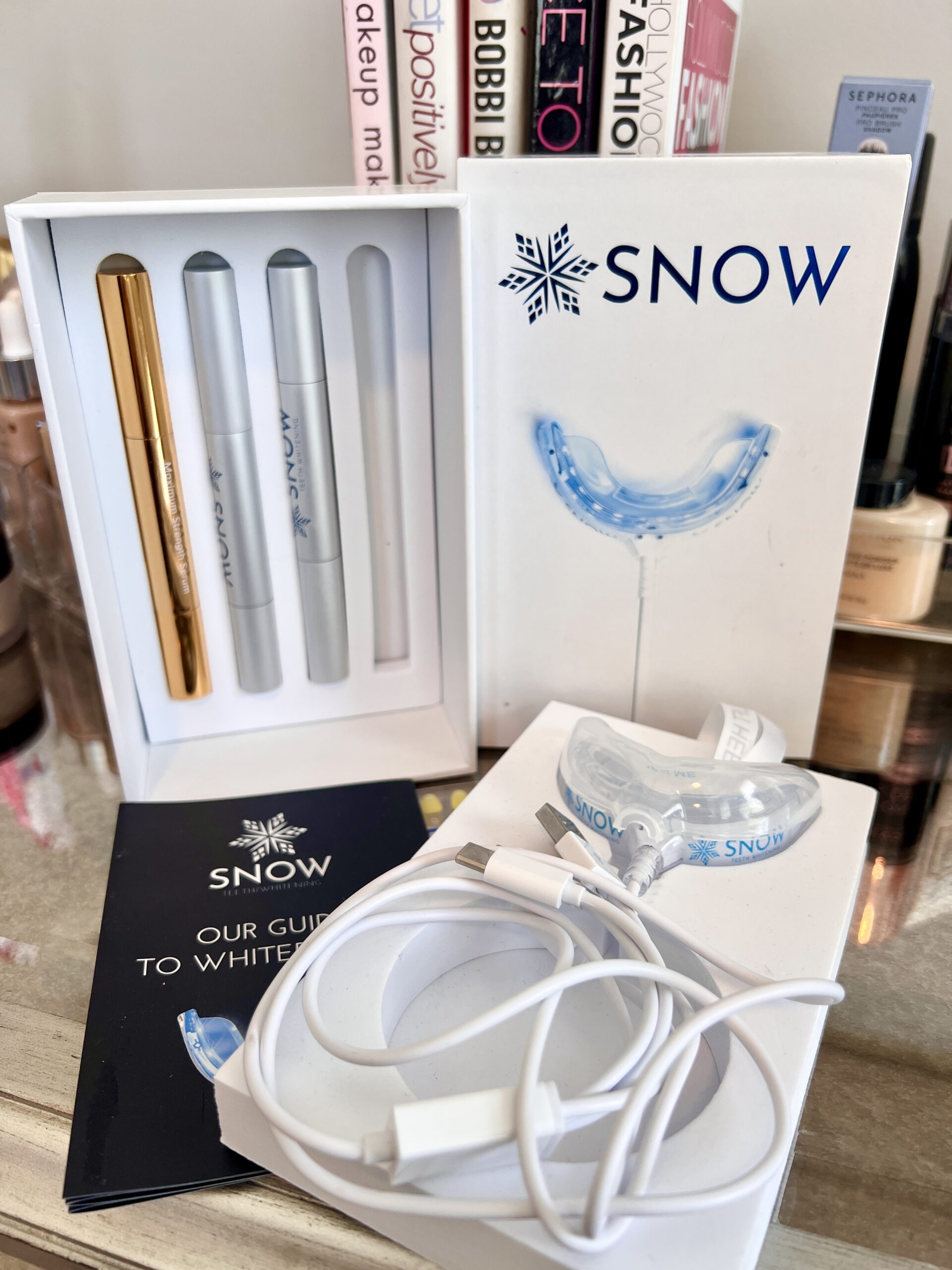 youthful-tips-4-snow-whitening-kit--scaled.jpg