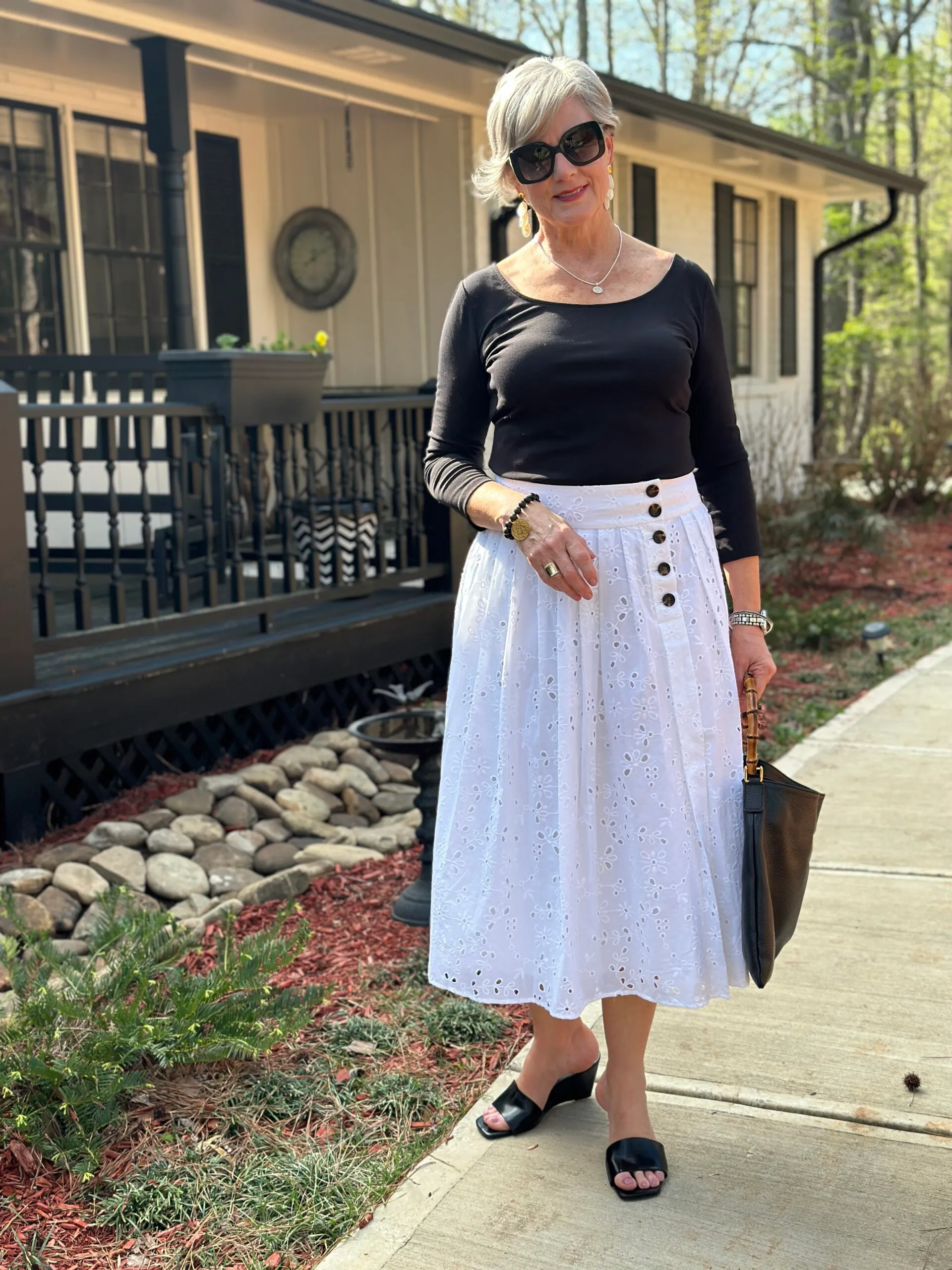 WhiteSkirt WhiteSkirt