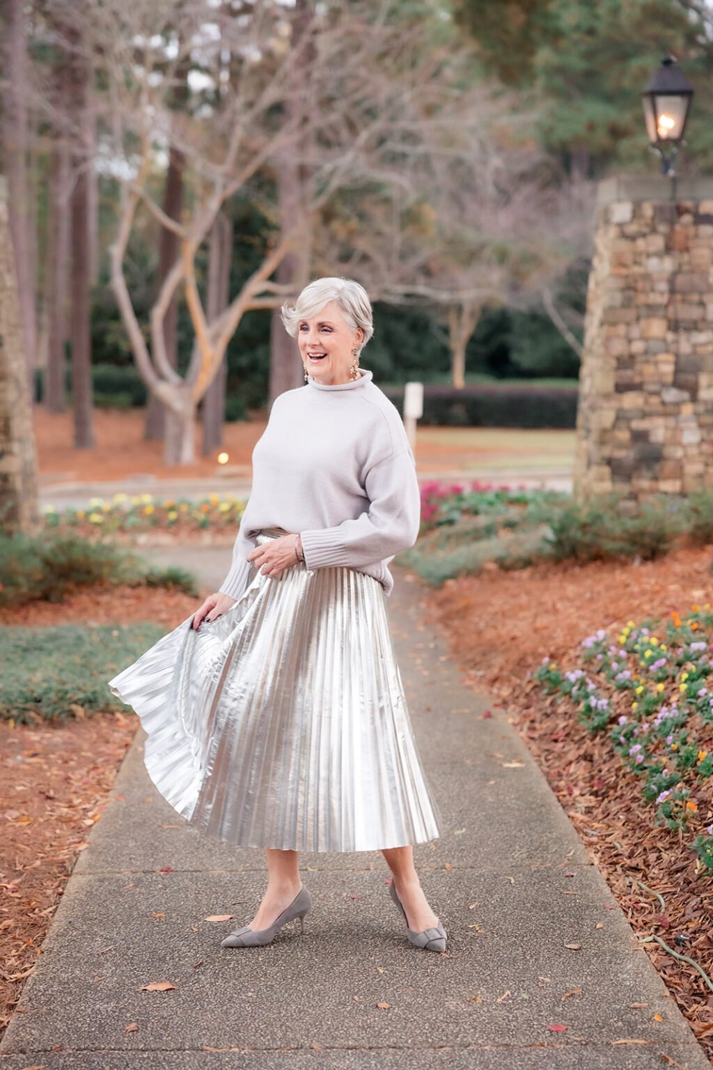 10 Style Mistakes That Make You Look Older Avoid These Fashion Faux Pas Style At A Certain Age 10 Style Mistakes That Make You Look Older Avoid These Fashion Faux Pas Style At A Certain Age