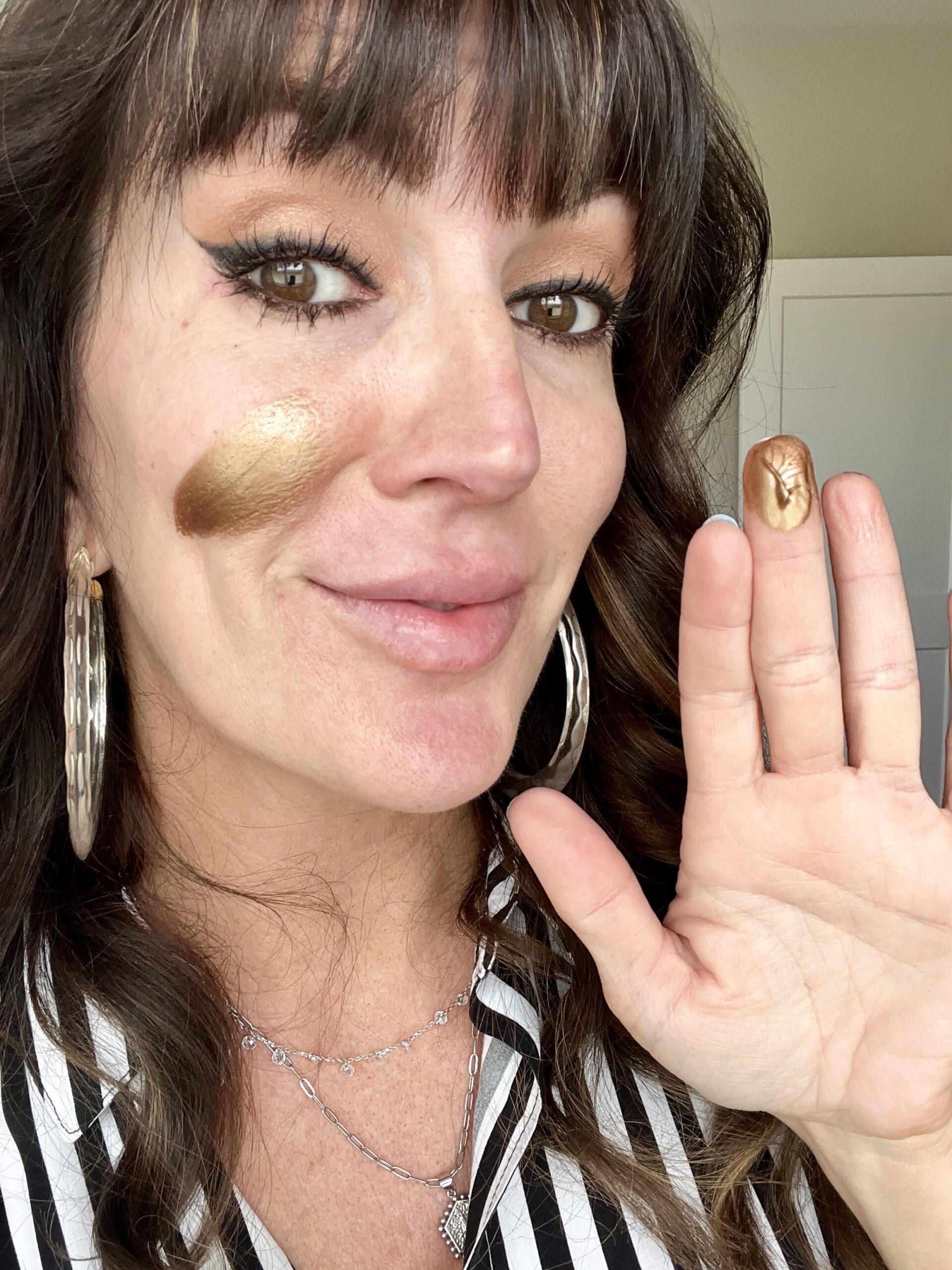 Leo zodiac makeup