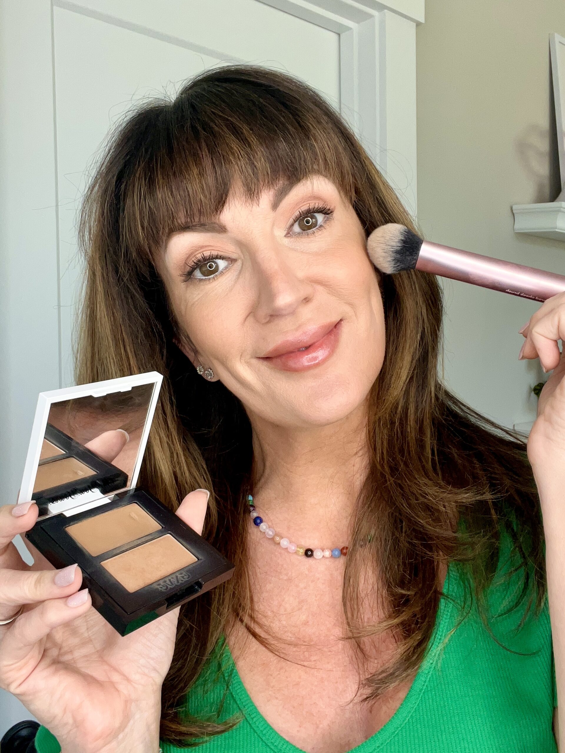 How to Use Bronzer on face