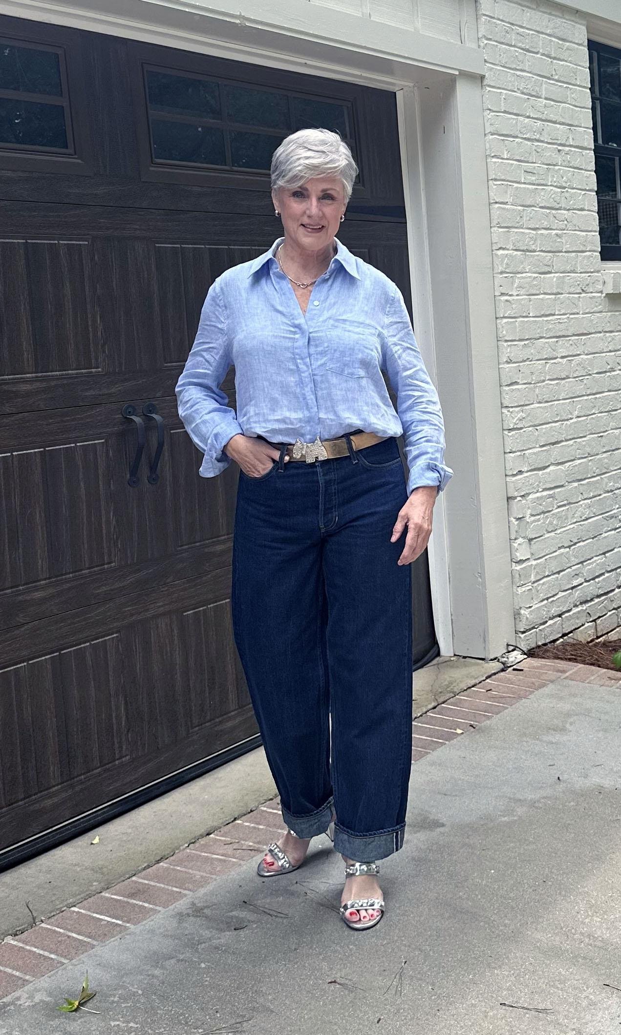 cuffed jeans outfit