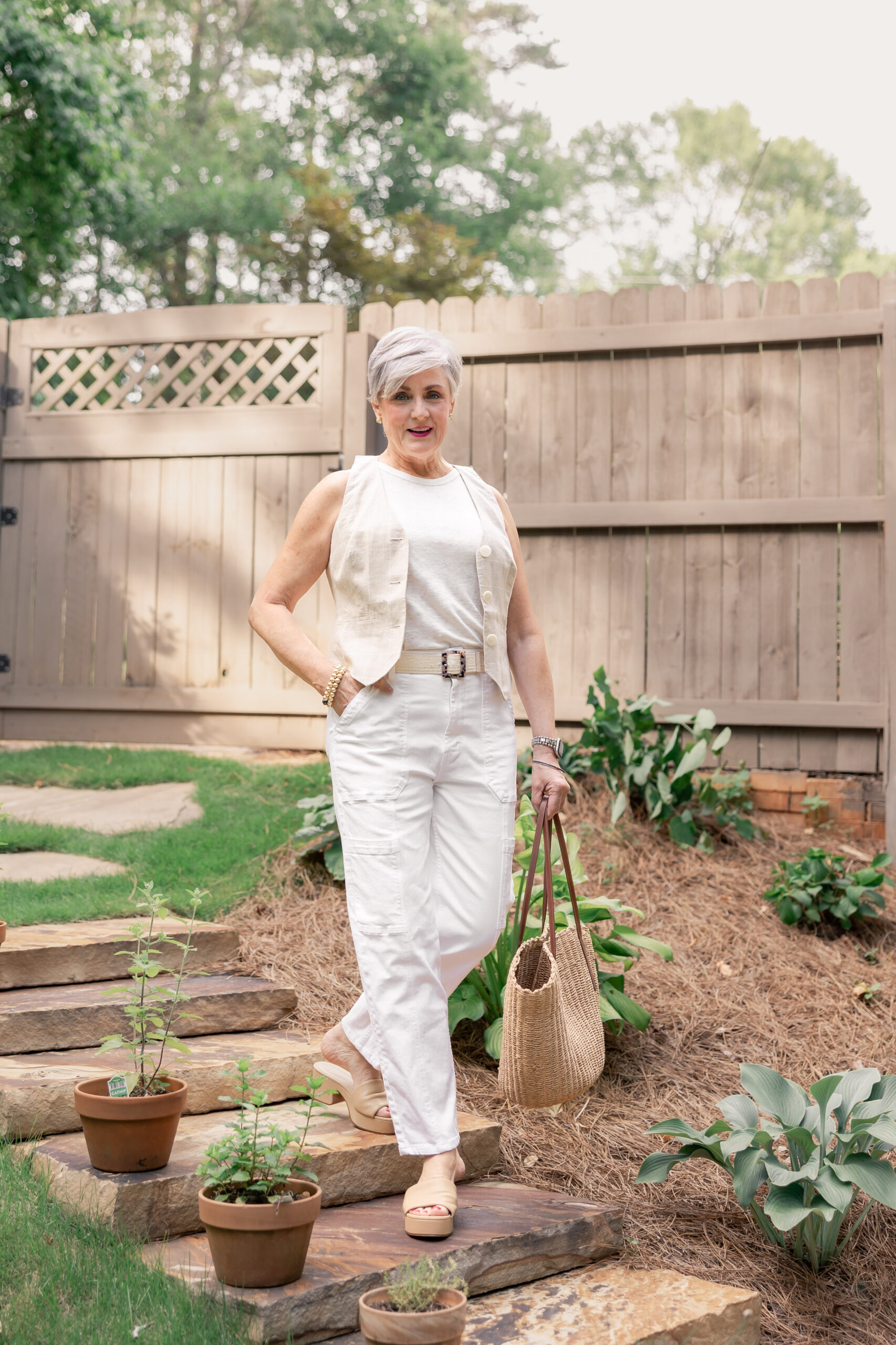 Beth SAACA | April + May 2024 summer fashion vest trend