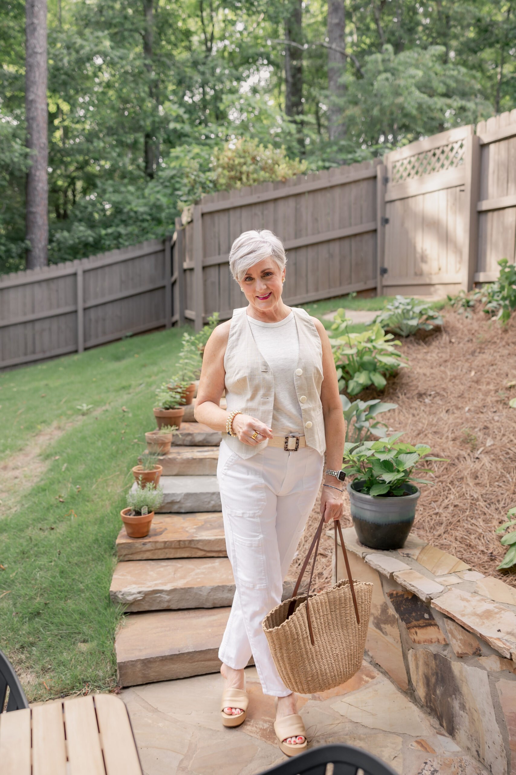 Beth SAACA | April + May 2024 Linen Vest summer style
