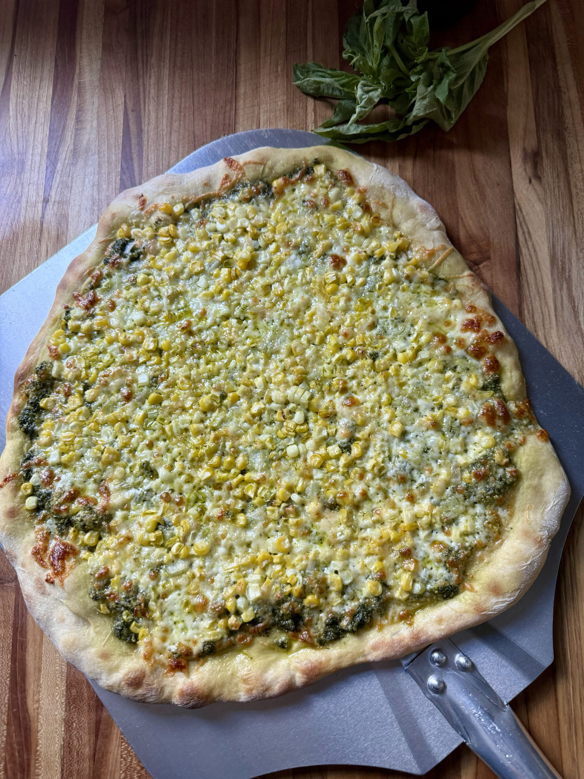 fresh summer corn pizza