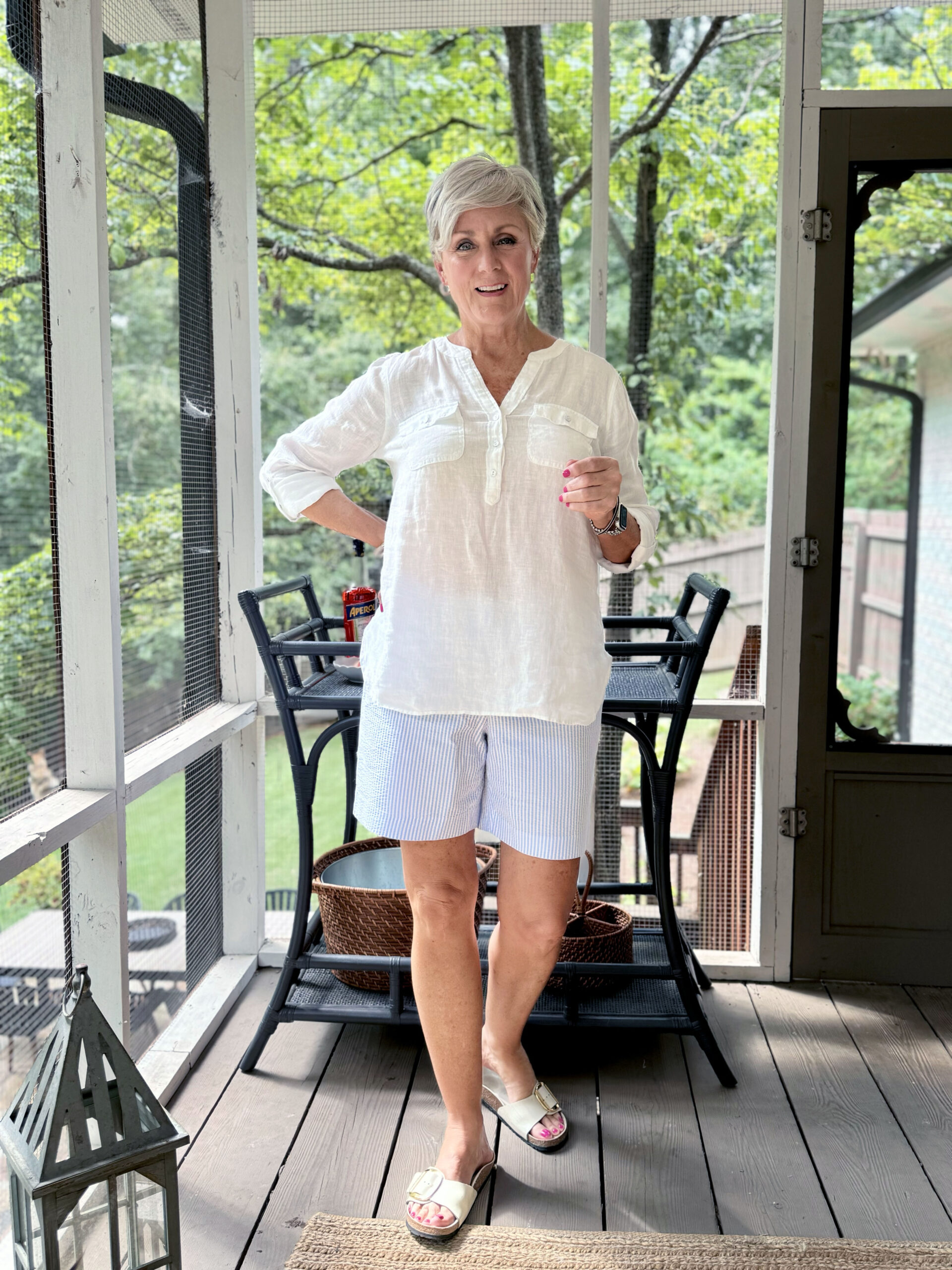 linen top and shorts outfit