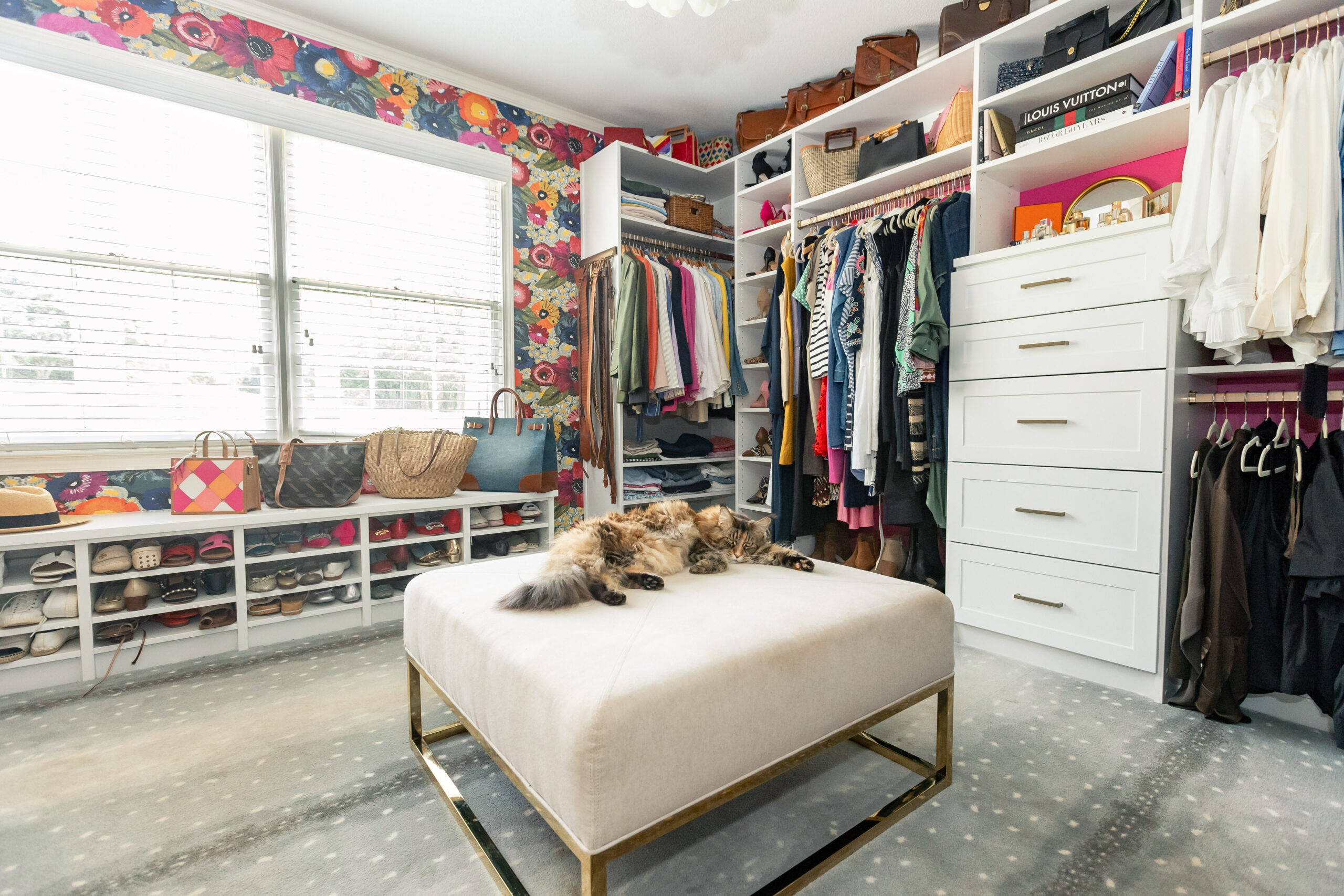 Why You Should Declutter Your Closet