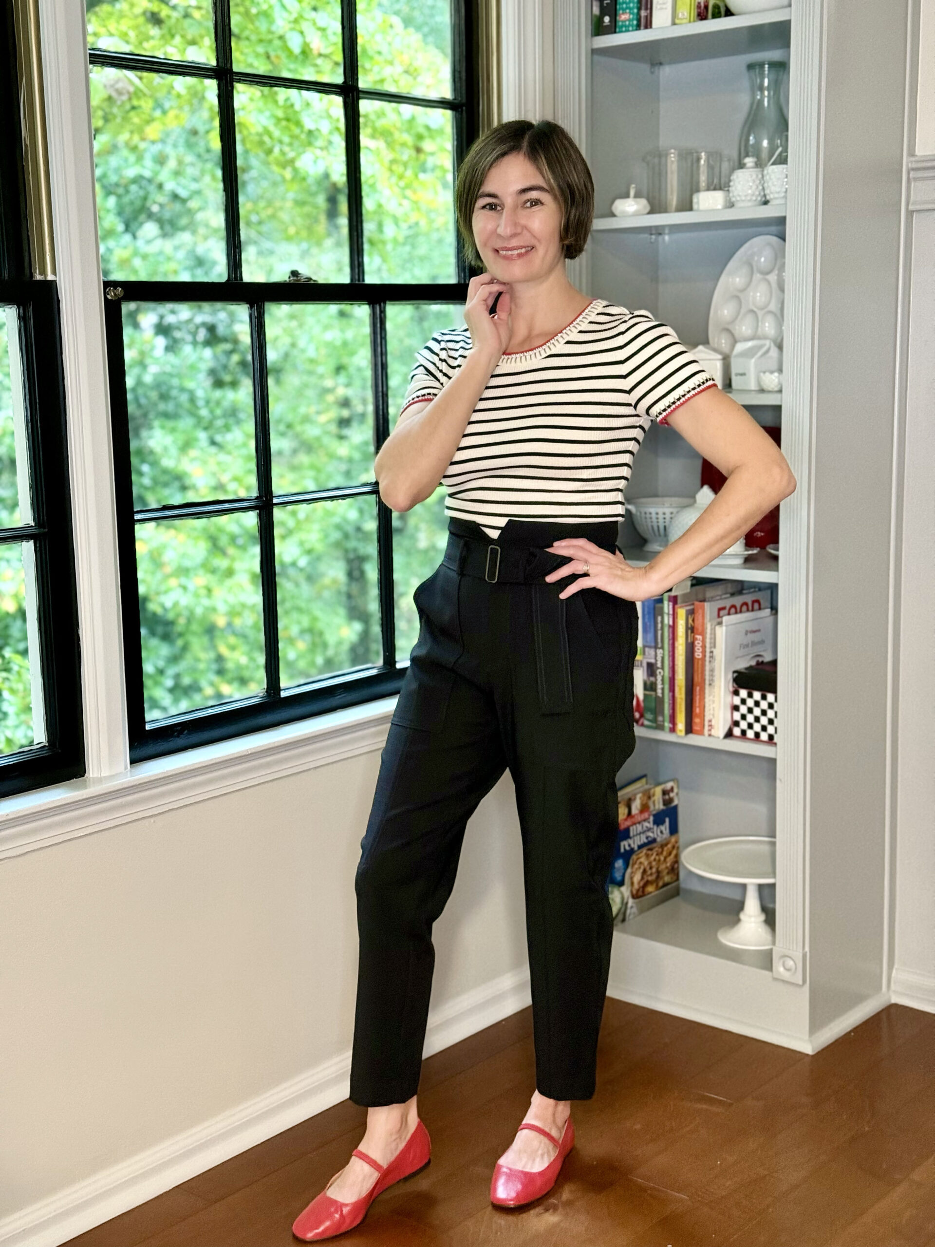 kelly casual friday outfit
