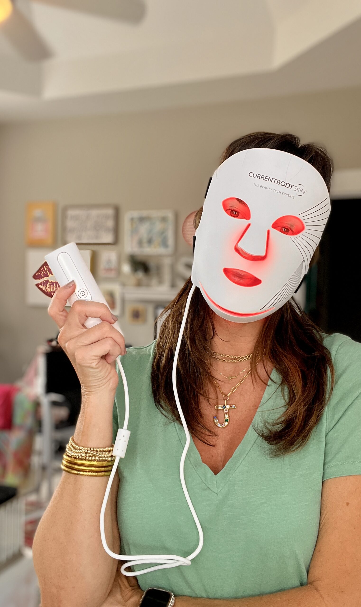 LED light therapy mask