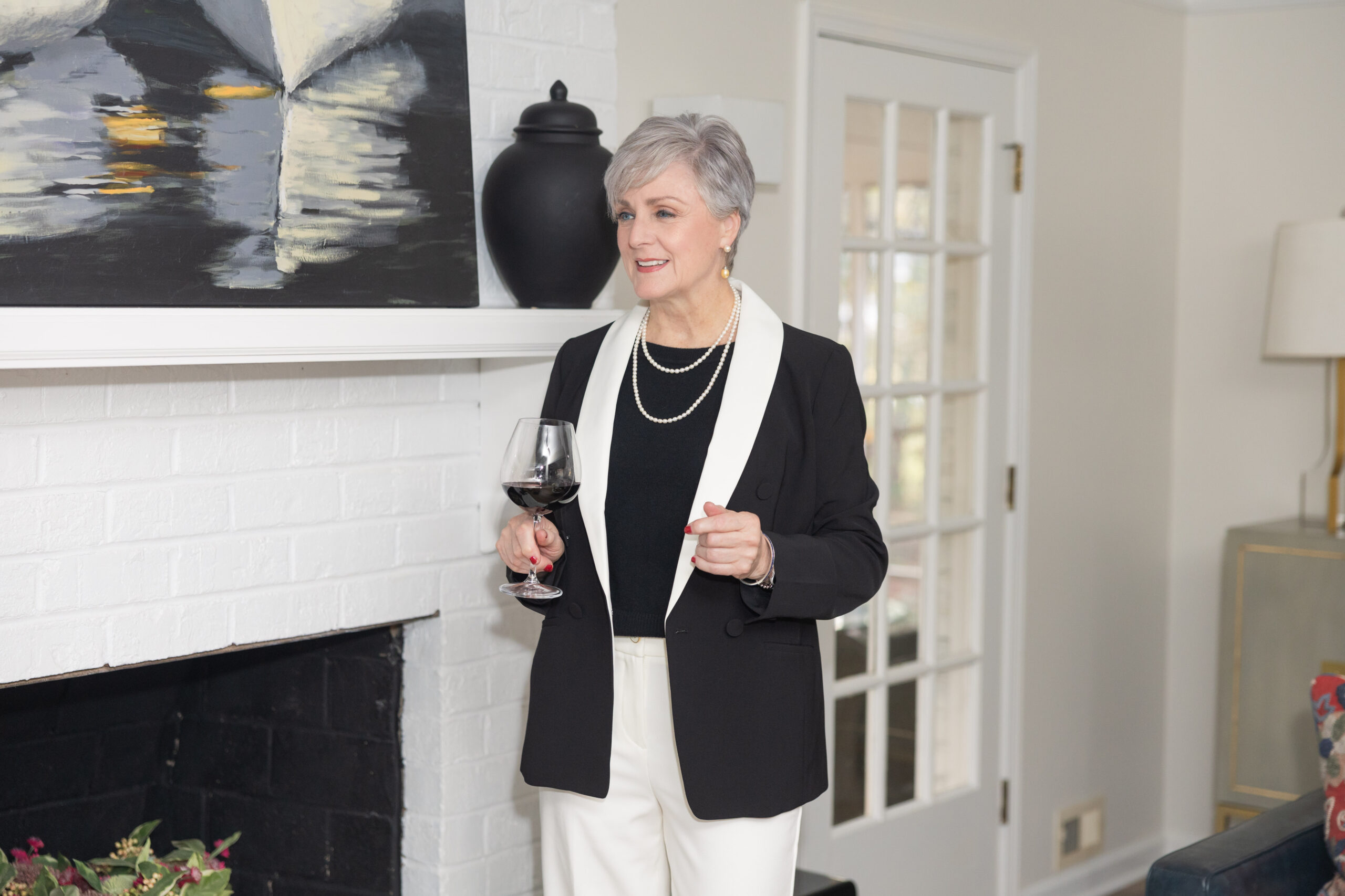 Beth SAACA | November + December 2024 Day and Night Holiday Outfits