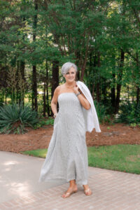 The Right to Bare Arms Over 50: Sleeveless Style with Confidence